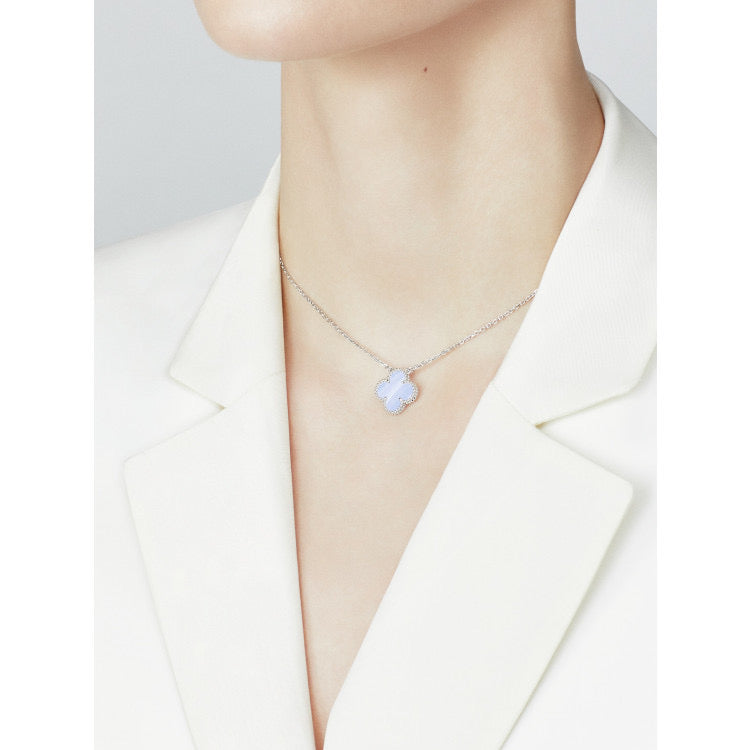 [Elowen jewels ]CLOVER 15MM BLAUES CHALCEDON-HALSKETTE SILBER