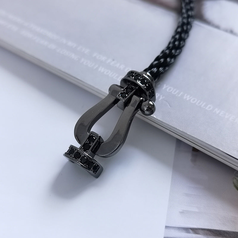 {
  "Elowen jewels": "Elowen jewels",
  "FORCE LARGE SERIES HORSESHOE BLACK SAMURAI BRACELET": "FORCE LARGE シリーズ ホースシュー ブラック サムライ ブレスレット"
}