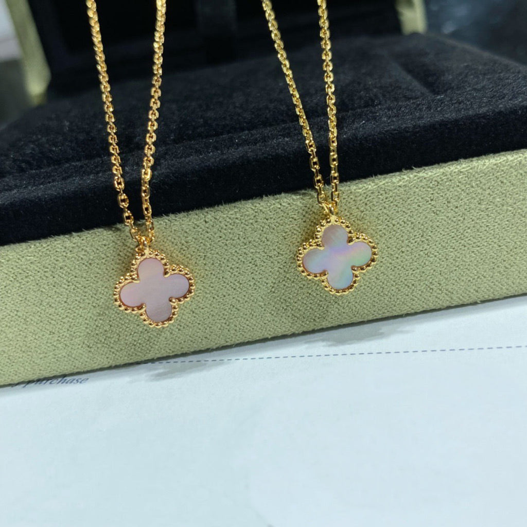 [Elowen jewels ]クローバー 9.5MM ピンクマザーオブパール シングルフラワーネックレス
