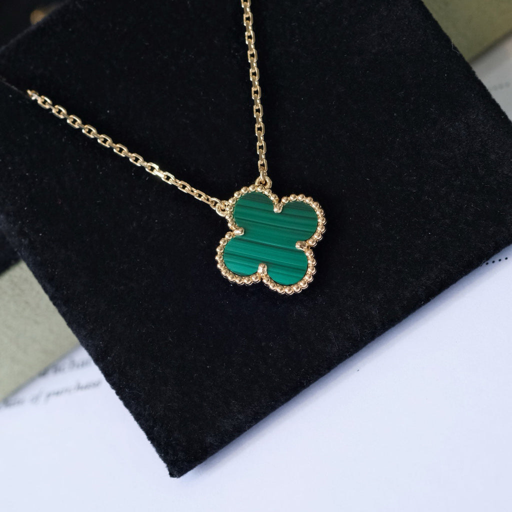 [Elowen jewels ]クローバー 15MM マラカイト シングルフラワー ネックレス