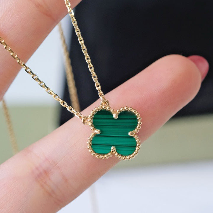 [Elowen jewels ]クローバー 15MM マラカイト シングルフラワー ネックレス