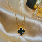 [Elowen jewels ]CLOVER 15MM BLACK ONYX SINGLE FLOWER NECKLACE