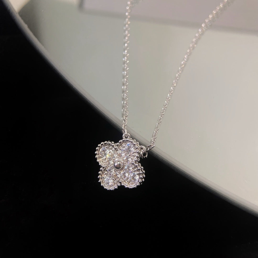 [Elowen jewels ]クローバー 15mm ダイヤモンド シングルフラワー ネックレス