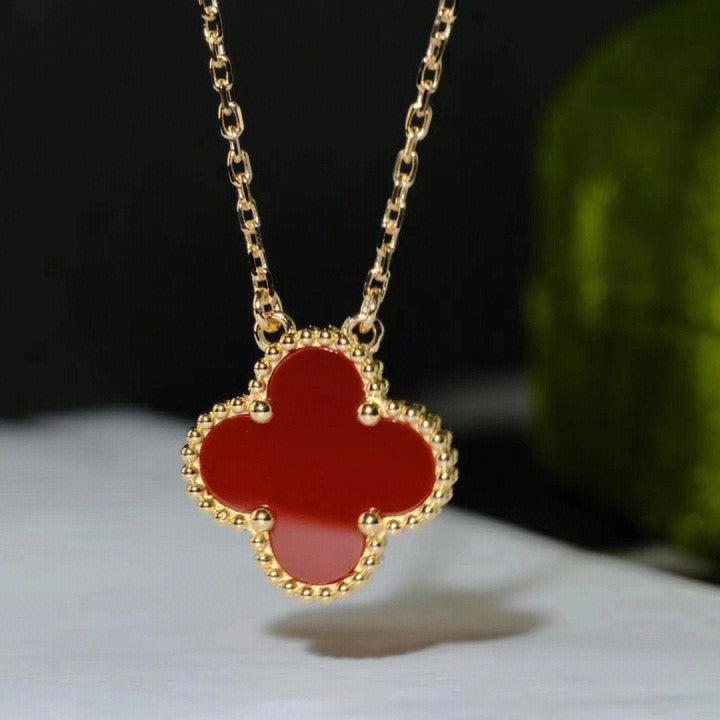 [Elowen jewels ]CLOVER 15MM KARNELIAN EINZELBLUMEN-HALSKETTE