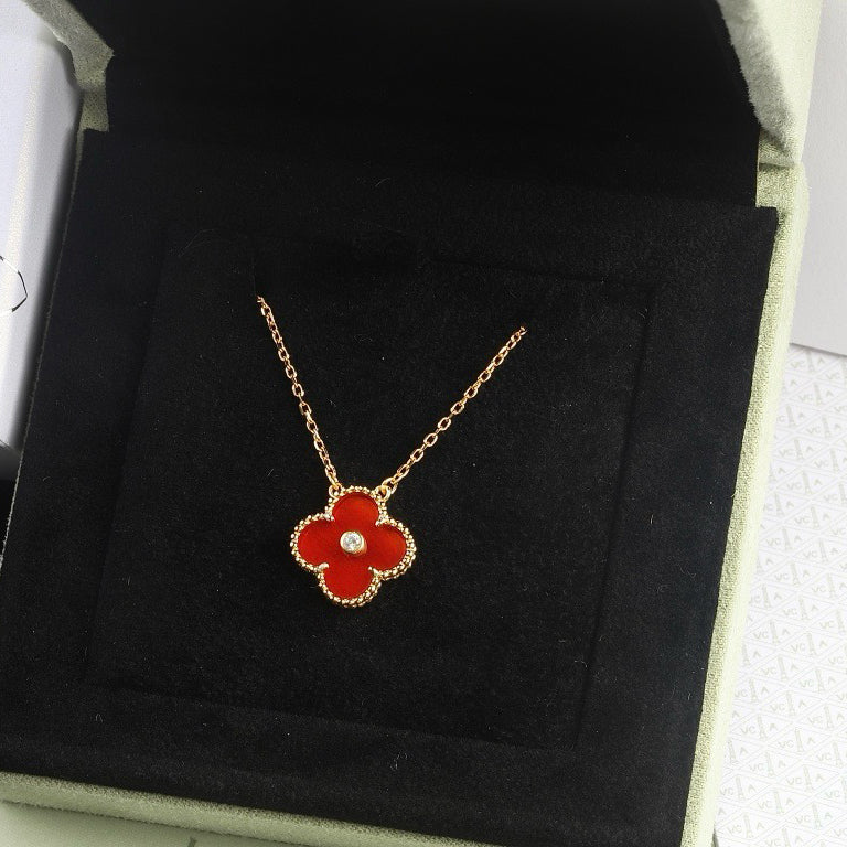 [Elowen jewels ]CLOVER 15MM DIAMOND CARNELIAN NECKLACE