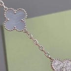 [Elowen jewels ] KOLLEKTION: CLOVER 5-MOTIV ARMBAND AUS LILA CHALCEDON