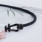 {
  "Elowen jewels": "Elowen jewels",
  "FORCE LARGE SERIES HORSESHOE BLACK SAMURAI BRACELET": "FORCE LARGE シリーズ ホースシュー ブラック サムライ ブレスレット"
}