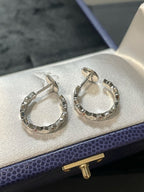[Elowen jewels ]Hollow Design Four-Leaf Clover Flower Shape Earrings