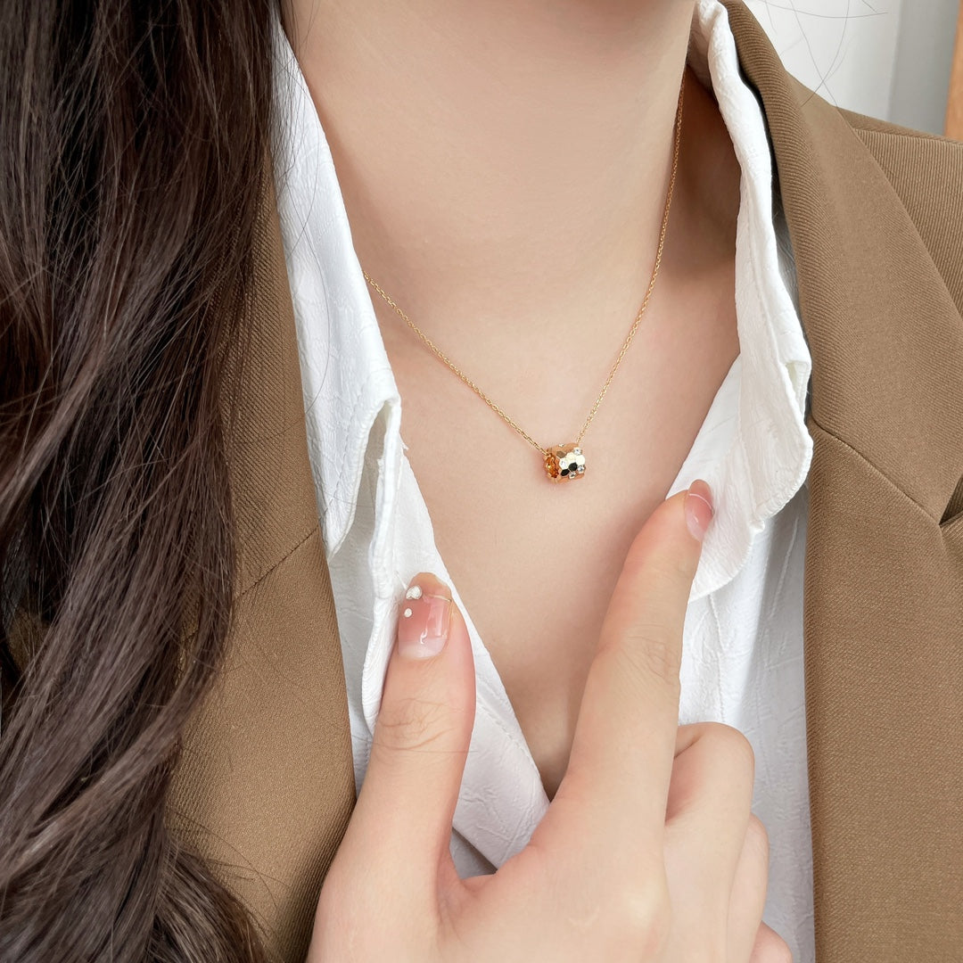 [Elowen jewels ]BEE MINI PEDANT DIAMOND NECKLACE