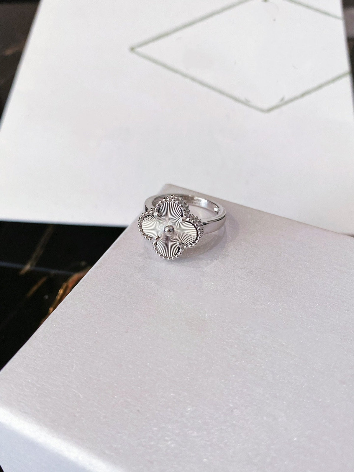 [Elowen jewels ]CLOVER SILBERRING