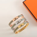{
  "Elowen jewels": "Elowen jewels",
  "HM KELLY BLUE GREEN BRACELET": "HM KELLY ブルーグリーンブレスレット"
}