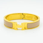 {
  "Elowen jewels": "エロウェン・ジュエルズ",
  "H GREY BRACELET": "Hグレーブレスレット"
}