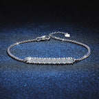 [Elowen]SMILING CURVE MOISSANITE BRACELET