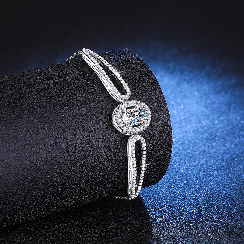 [Elowen]"PIGEON'S EGG" TEARDROP MOISSANITE BRACELET