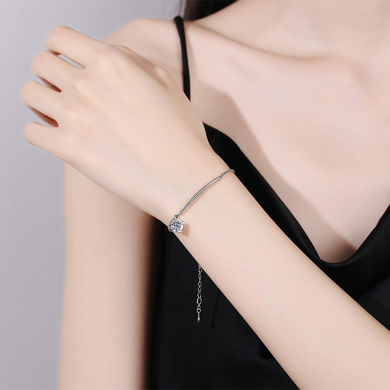 [Elowen]ELEGANT HALF-MOON CURVE MOISSANITE BRACELET