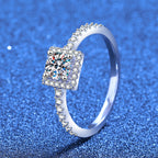 [Elowen]DAINTY SUGAR-CUBE MOISSANITE RING