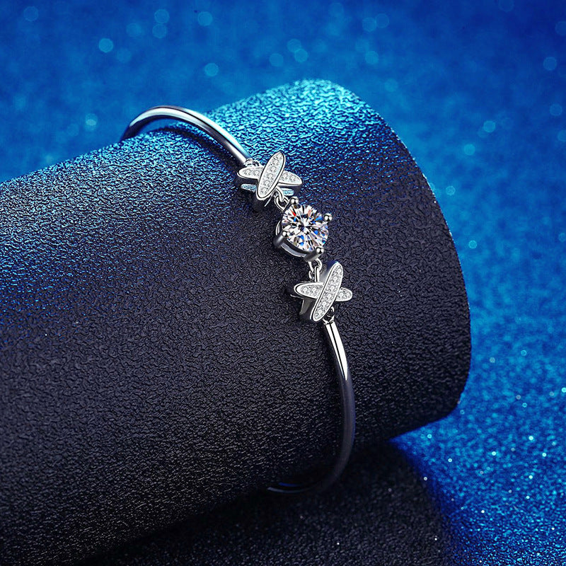 {
"Elowen": "エロウェン",
"ELEGANT BOW-KNOT MOISSANITE BRACELET": "エレガント・ボウノット・モアサナイト・ブレスレット"
}