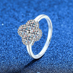 [Elowen]ELEGANT FOUR-LEAF CLOVER MOISSANITE RING