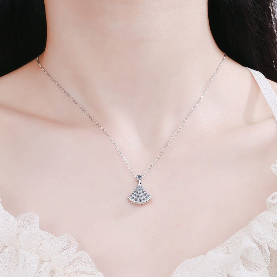 [Elowen]ELEGANTE FÄCHERFÖRMIGE MOISSANIT-ANHÄNGERKETTE