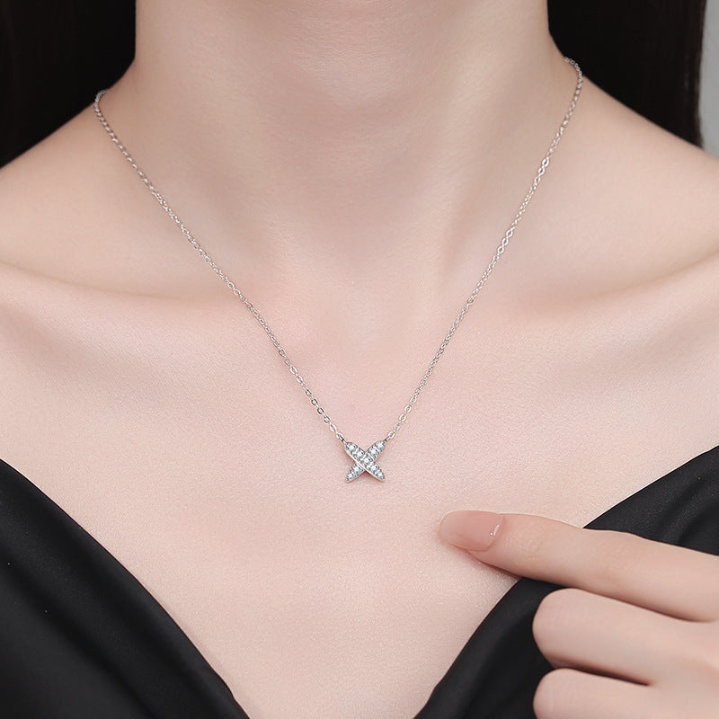 [Elowen]MODERN X-SHAPE PAVÉ MOISSANITE NECKLACE