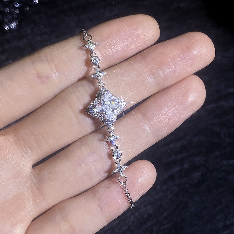 [Elowen]MARQUISE-CLOVER MOISSANIT-ARMBAND