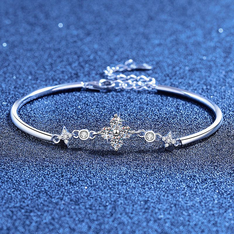 [Elowen]CLOVER & TWIN-STAR MOISSANITE BRACELET