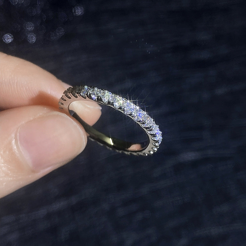 [Elowen] ZIERLICHER 0,87 KARAT FULL-ETERNITY-MOISSANIT-RING