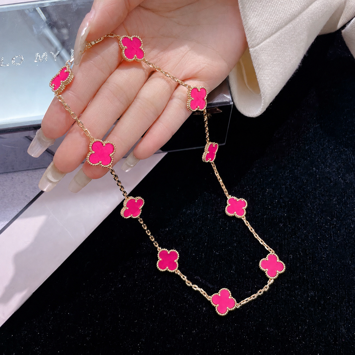 [Elowen]NEW CLOVER 10 MOTIFS PINK ENAMEL NECKLACE