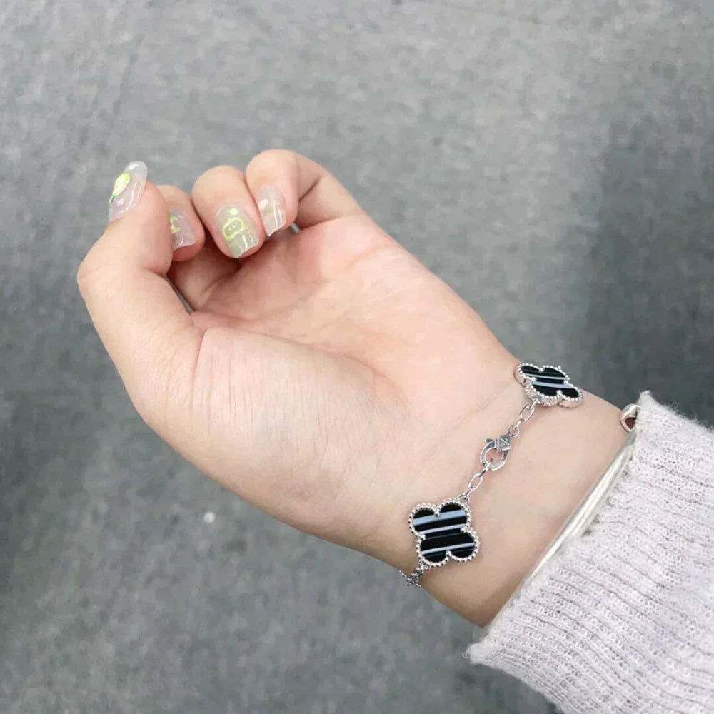 [Elowen jewels ] CLOVER 5 MOTIF PULSAR STONE BRACELET COLLECTION