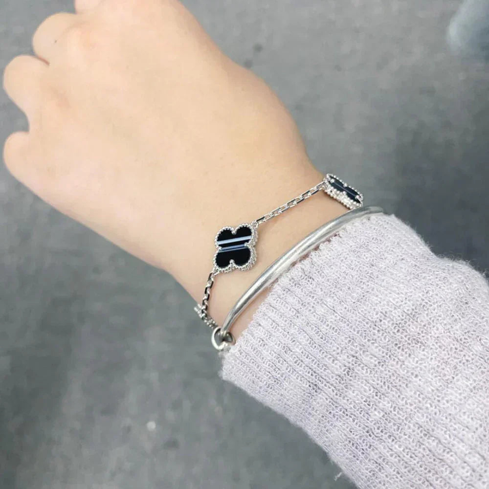 [Elowen jewels ] CLOVER 5 MOTIF PULSAR STONE BRACELET COLLECTION