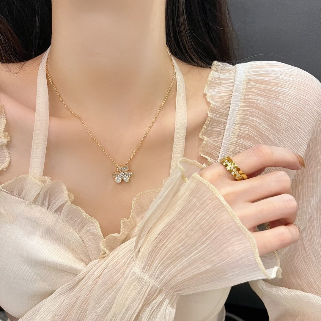 [Elowen jewels ]FLOWER DIAMOND NECKLACE