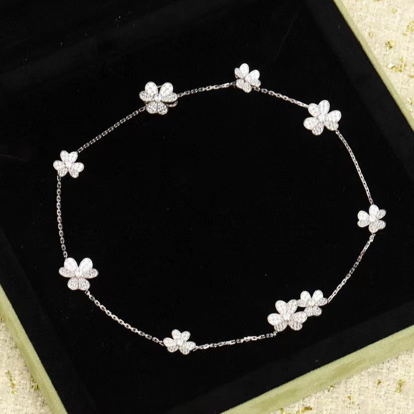 [Elowen jewels ]FRIVOLE SILVER 9 FLOWERS NECKLACE