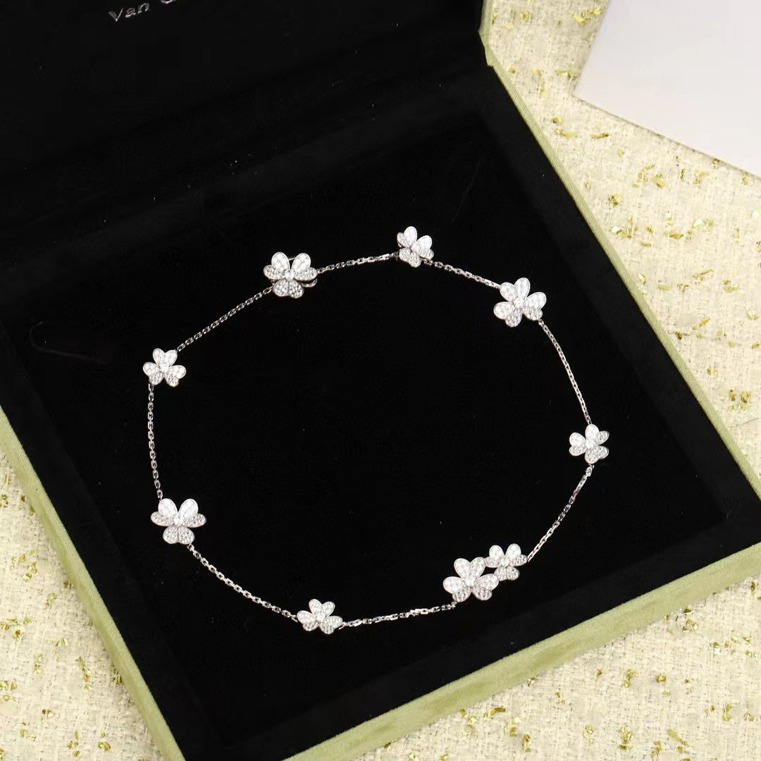 [Elowen jewels ]FRIVOLE SILVER 9 FLOWERS NECKLACE