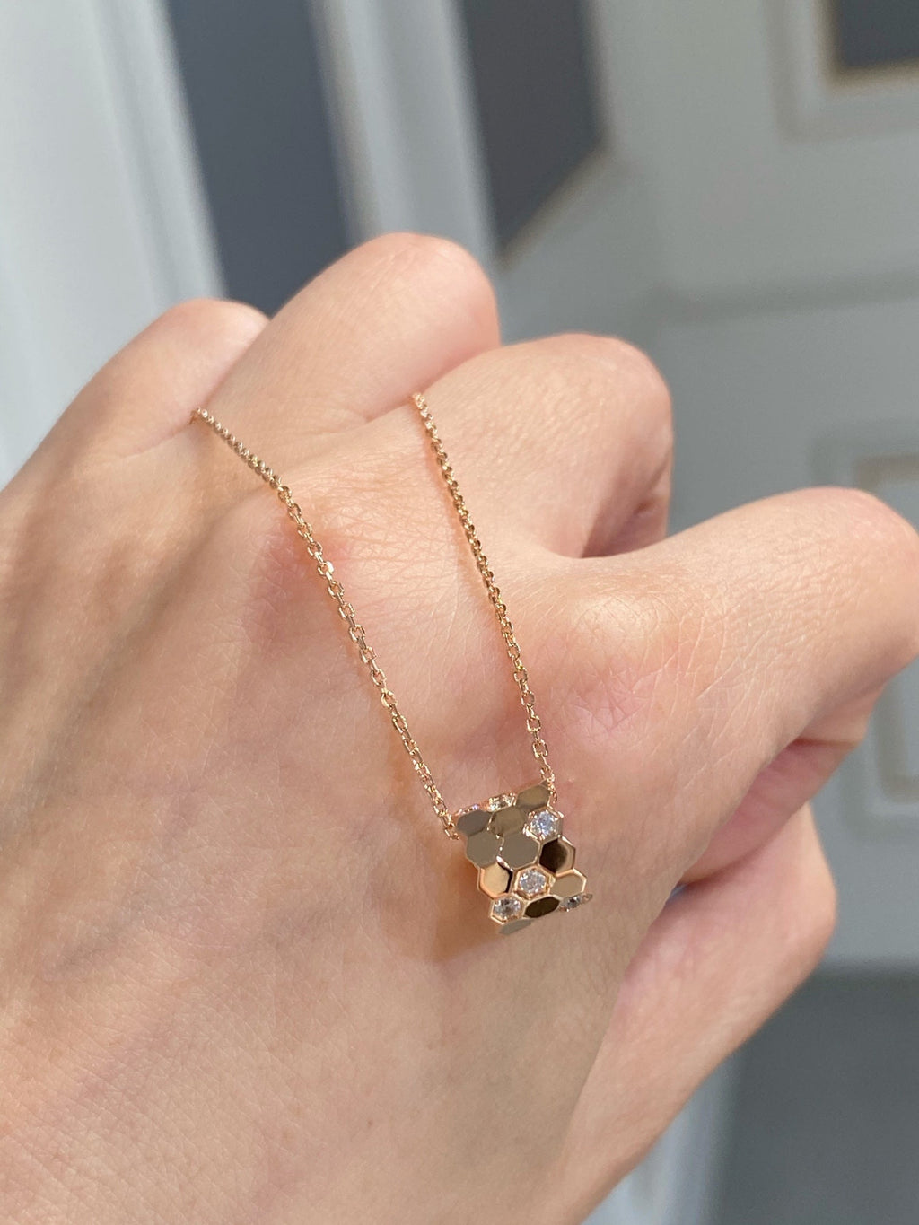 [Elowen jewels ]BEE LOVE DIAMOND NECKLACE