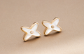 [Elowen jewels ]JEUX DE WHITE MOP PINK GOLD DIAMOND EARRINGS