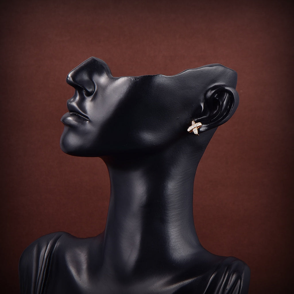 {
  "Elowen jewels ": "Elowen jewels ",
  "JEUX DE GOLD DIAMOND EARRINGS": "JEUX DE ゴールドダイヤモンドピアス"
}