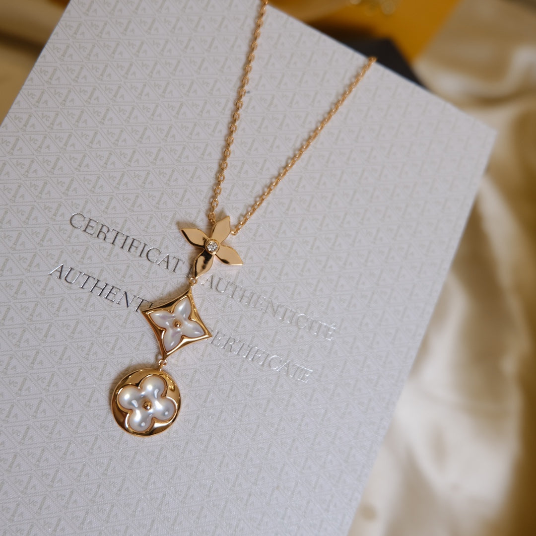 [Elowen jewels ]COLOR BLOSSOM LARIAT-HALSKETTE AUS ROSÉGOLD MIT WEISSEM PERLMUTT UND DIAMANT