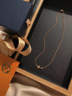 [Elowen jewels ]BLÜTEN-ANHÄNGER ROSÉGOLD UND DIAMANT