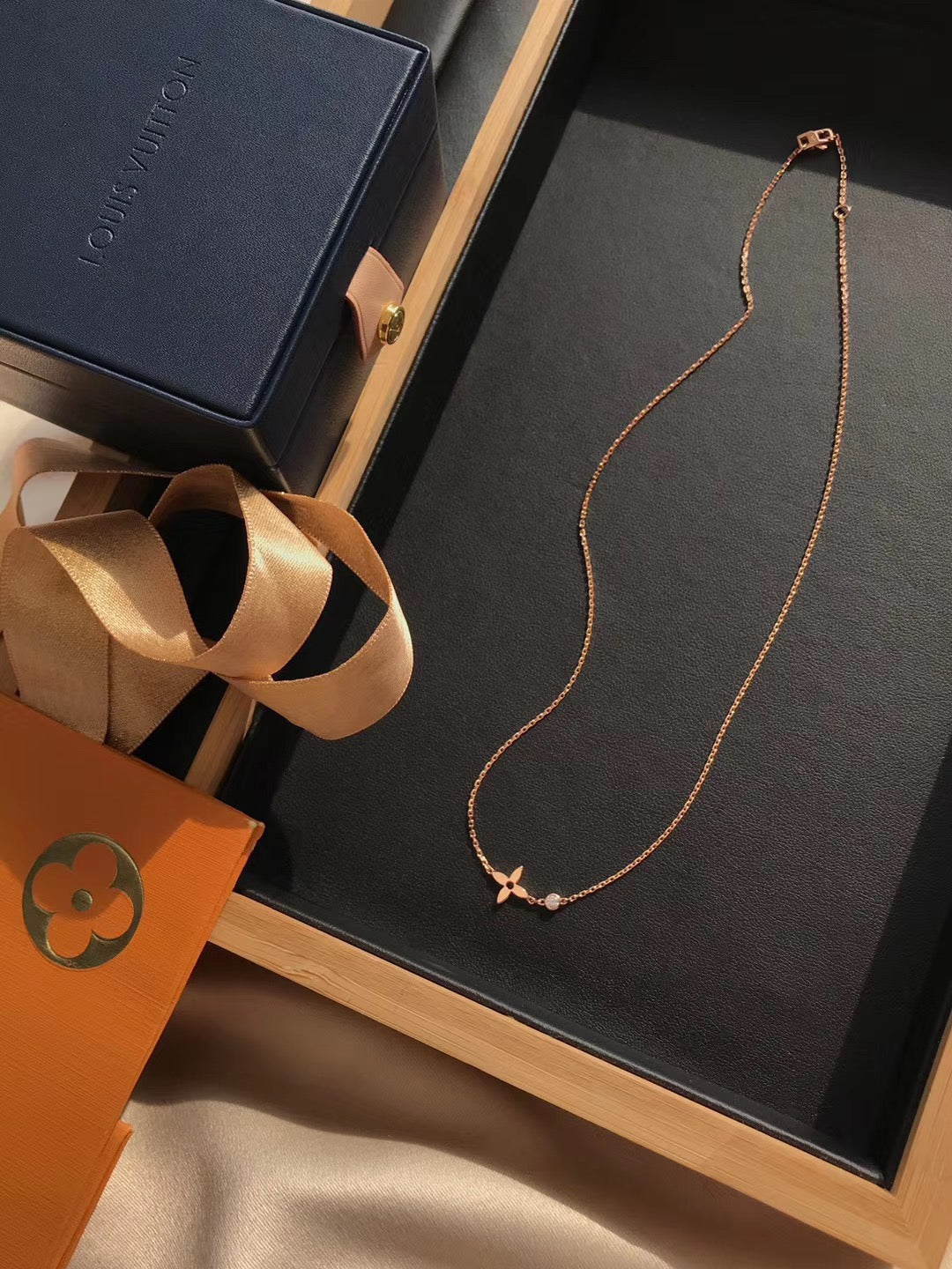 [Elowen jewels ]BLOSSOM PENDANT PINK GOLD AND DIAMOND