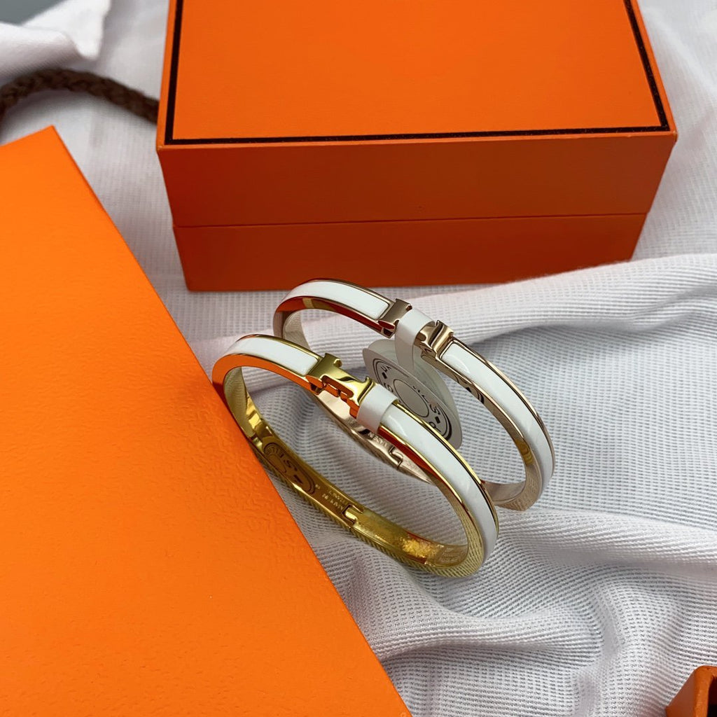 [Elowen jewels ]CLASSIC HM CLIC WHITE 8MM ENAMEL BRACELET