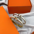 [Elowen jewels ]CLASSIC HM CLIC WHITE 8MM ENAMEL BRACELET