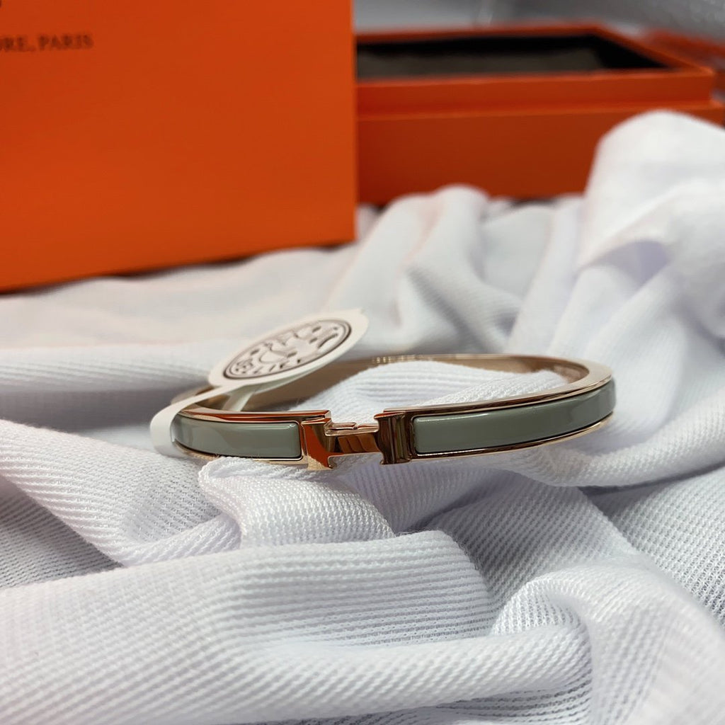 [Elowen jewels ]CLASSIC HM CLIC GRÜNES 8MM EMAILLE-ARMBAND