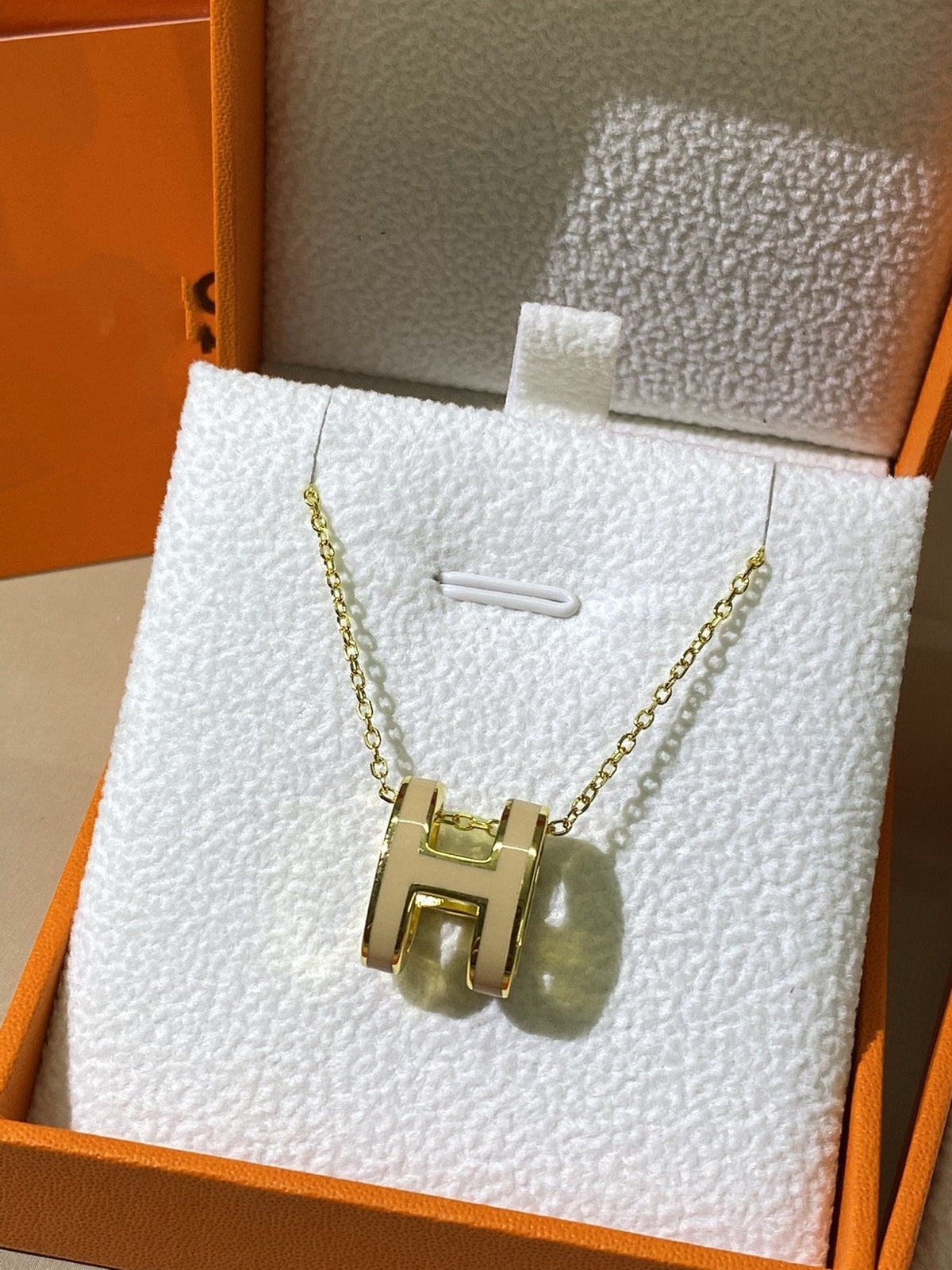 [Elowen jewels ]HM CLIC YELLOW ENAMEL GOLD NECKLACE