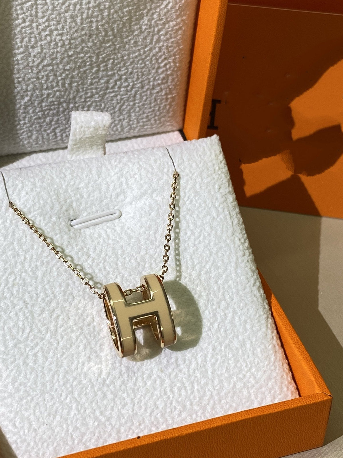 [Elowen jewels ]HM CLIC YELLOW ENAMEL GOLD NECKLACE