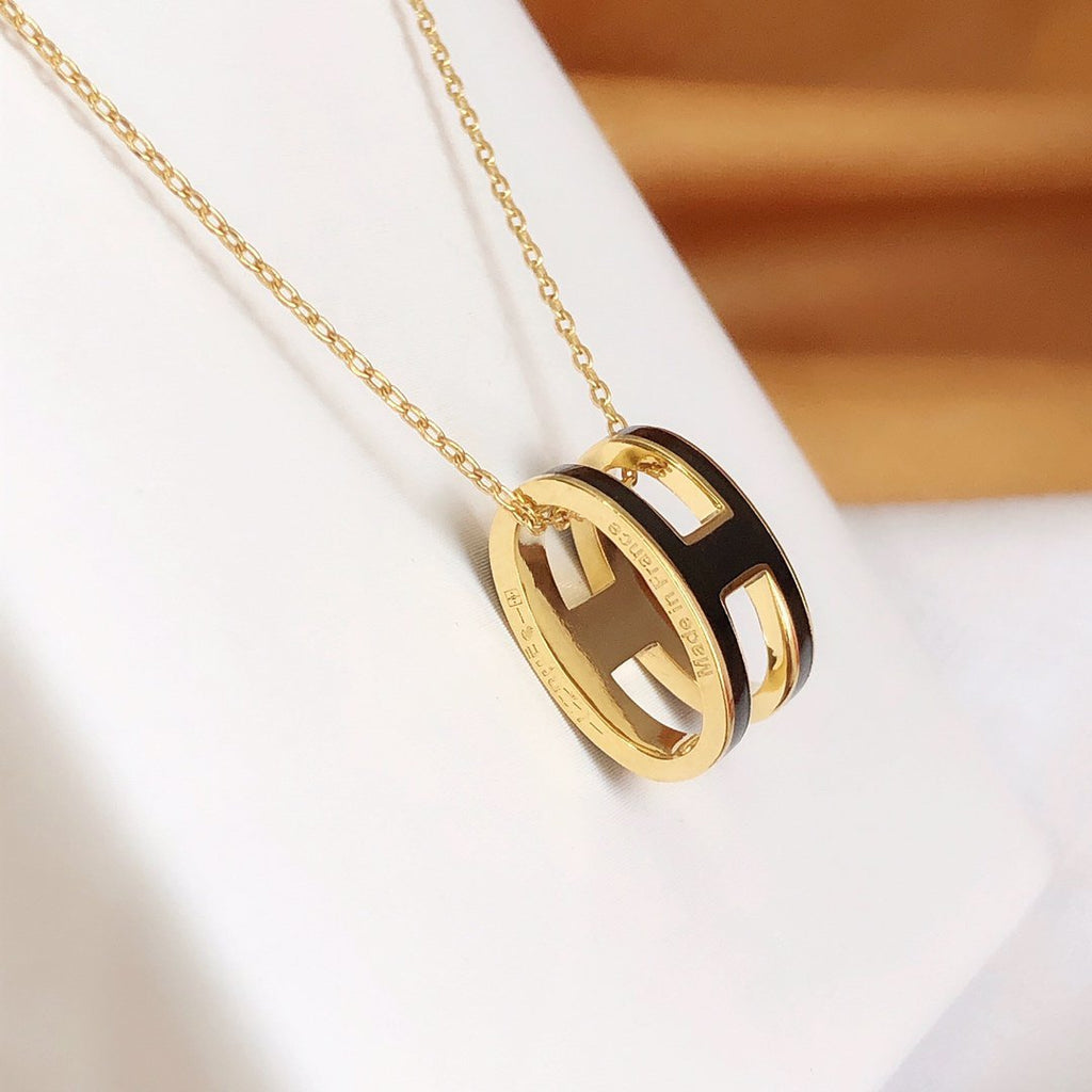 [Elowen jewels ]HM CLIC BLACK ENAMEL GOLD NECKLACE