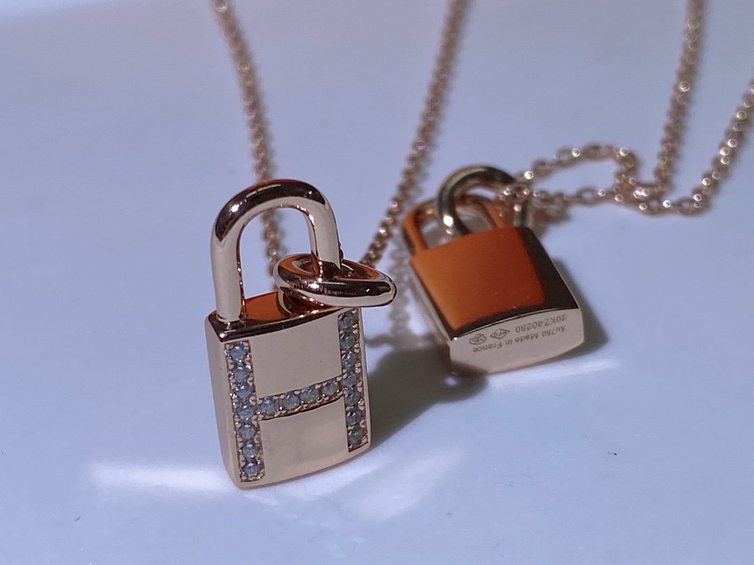 [Elowen jewels ]HM ADVANCED NICHE LOCK HEAD NECKLACE DIAMONDS