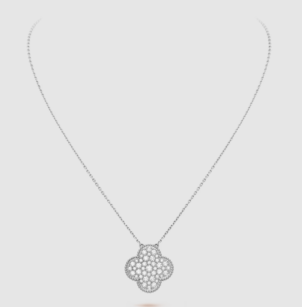 [Elowen jewels ]CLOVER 25MM GROSSER ANHÄNGER MIT DIAMANT-PAVÉ SILBERHALSKETTE