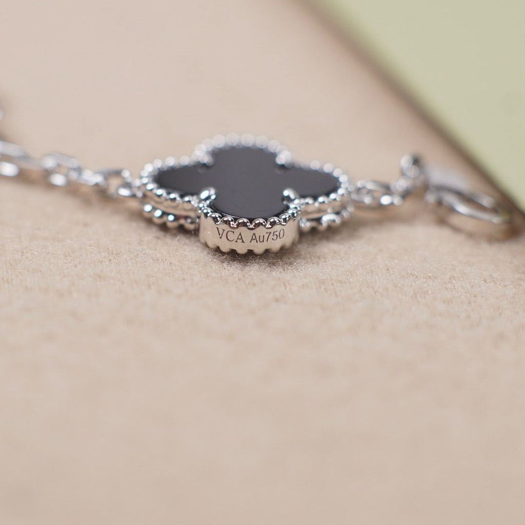 [Elowen jewels ] CLOVER 5 MOTIF ONYXS BRACELET COLLECTION