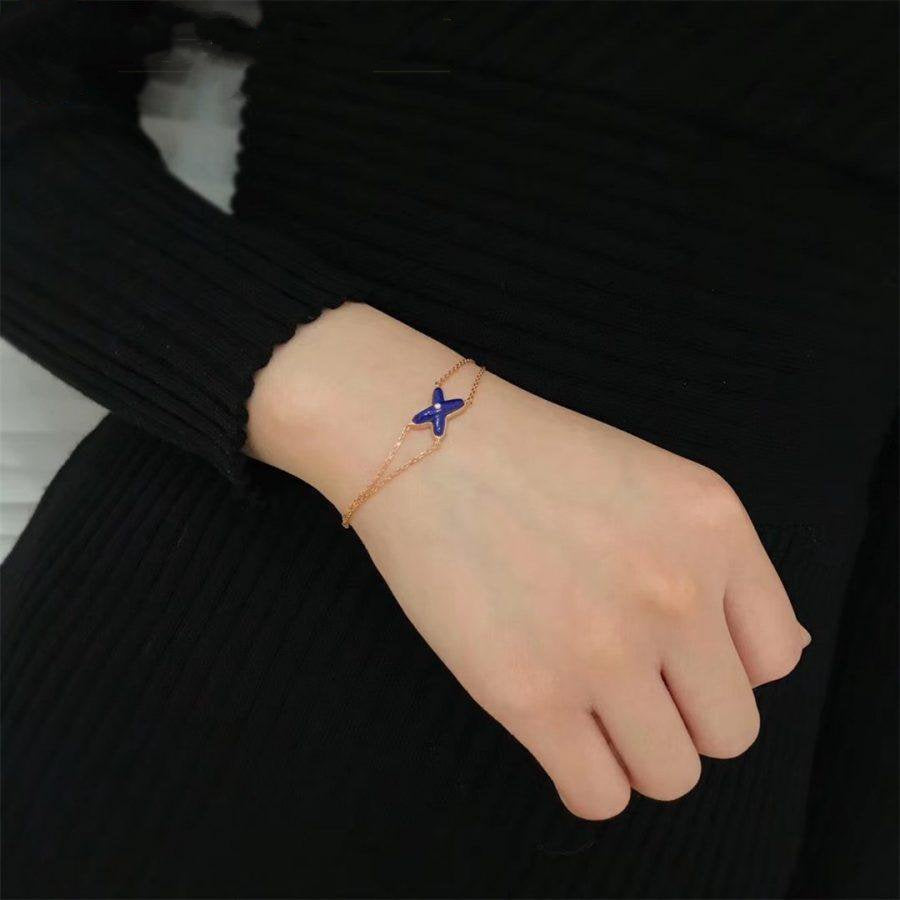 [Elowen jewels ]Armband in Form einer vierblättrigen Kleeblüte mit hohlem Design