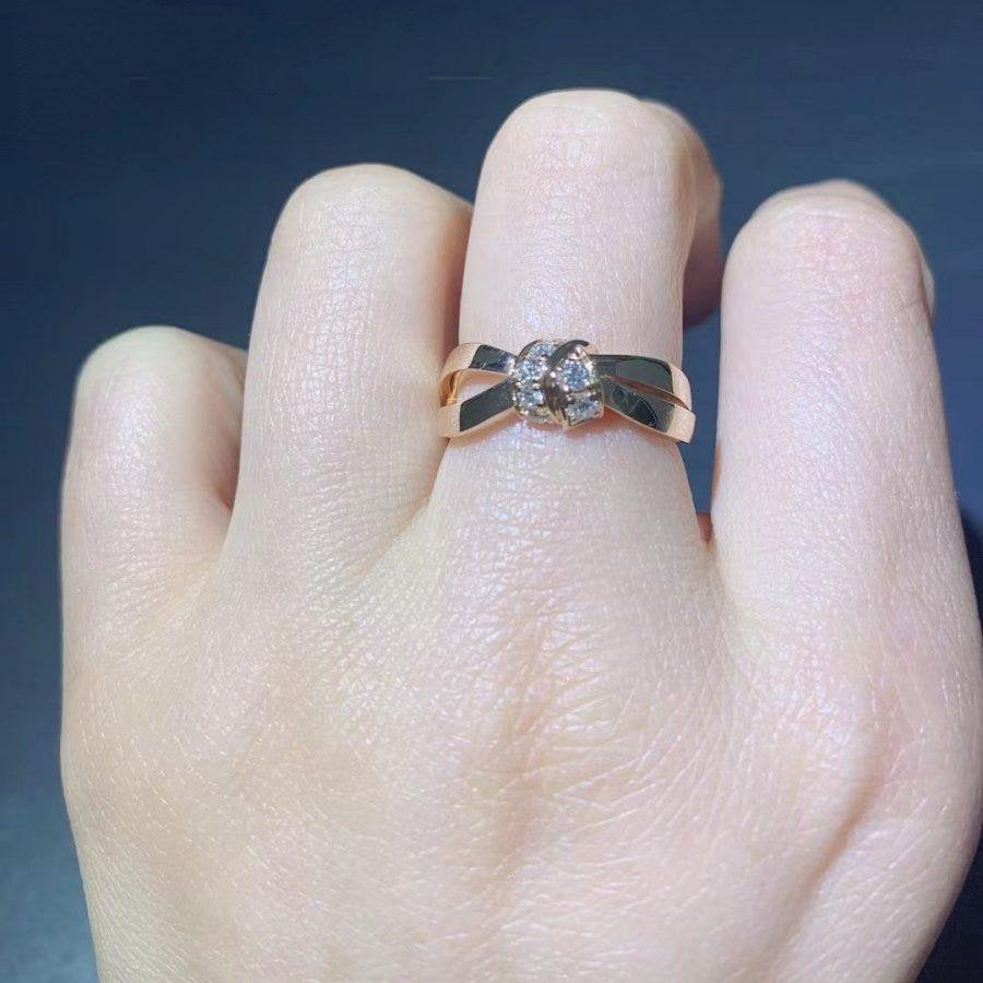 {"Elowen jewels": "Elowen jewels", "LIENS RING PINK GOLD DIAMOND": "リアン リング ピンクゴールド ダイヤモンド"}